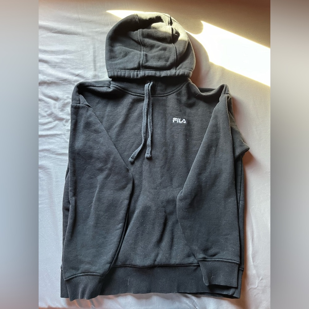 Fila women’s black sweatshirt